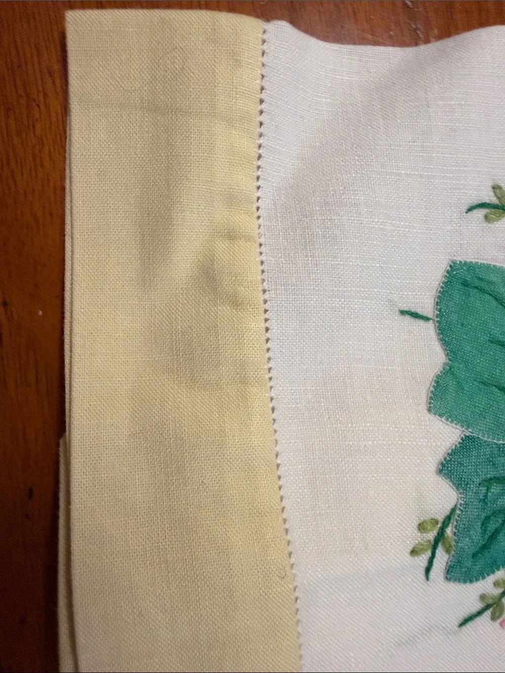 Vintage Hand Towels - Set of 2 (14x22”) - Excellent Condition